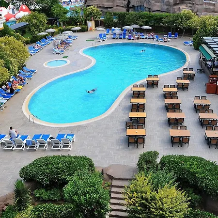 Dream Hotel 4*